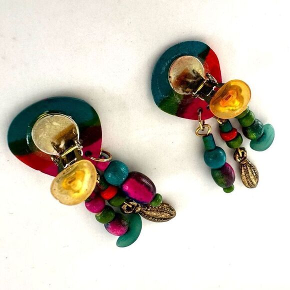 Multi colored dangling clip on earrings - Picture 7 of 11
